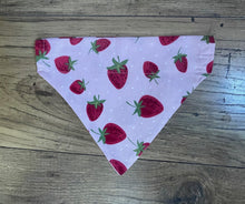 Load image into Gallery viewer, StrawberrIes on Pink fabric Cat and Dogs Bandana Easy Slide over collar

