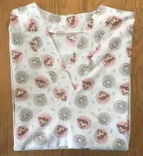 Load image into Gallery viewer, Bambi Medical Scrub Top Flower &amp; Thumper Badge Unisex Style for Men &amp; Women
